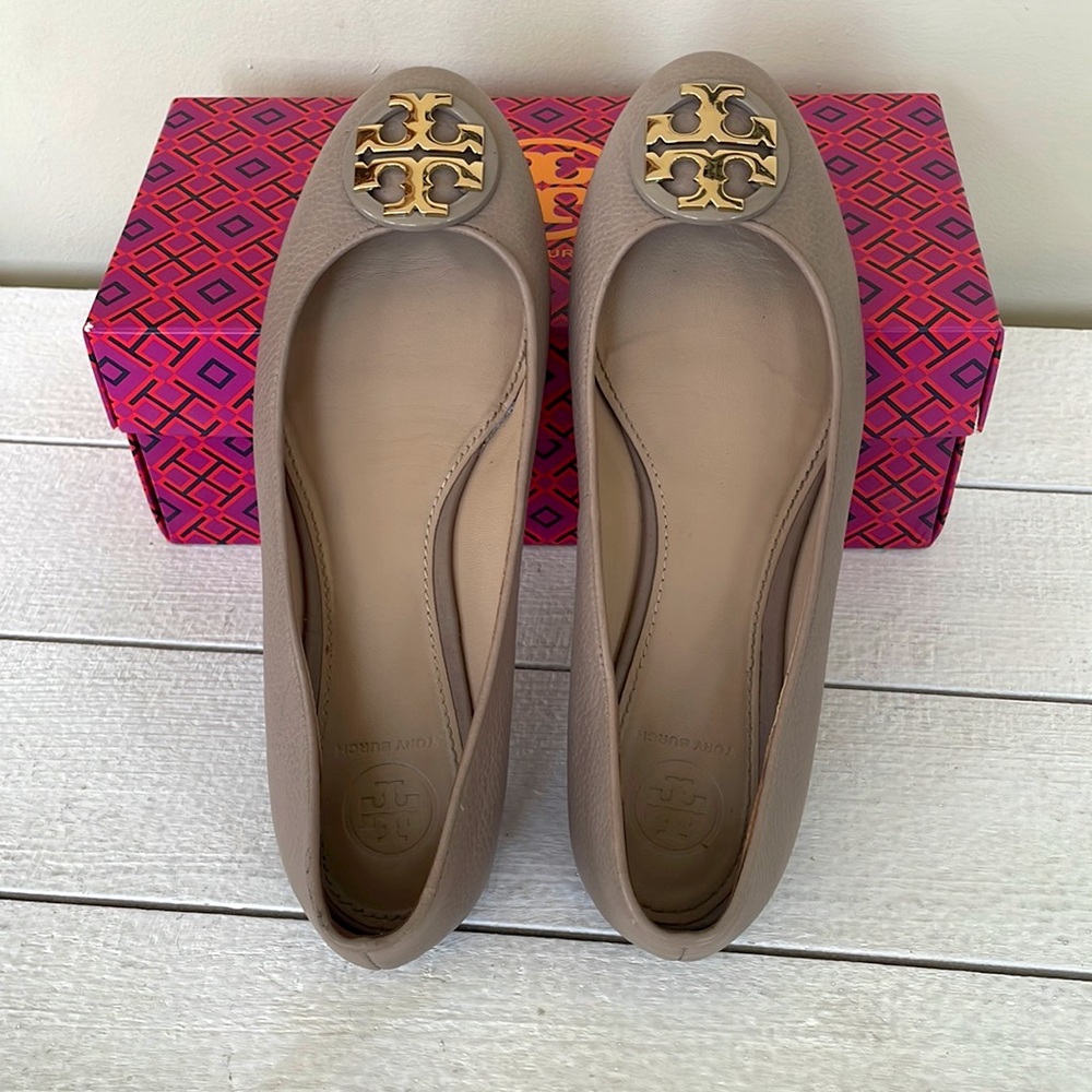 Tory Burch Raleigh Pump Sz 7.5 French Gray